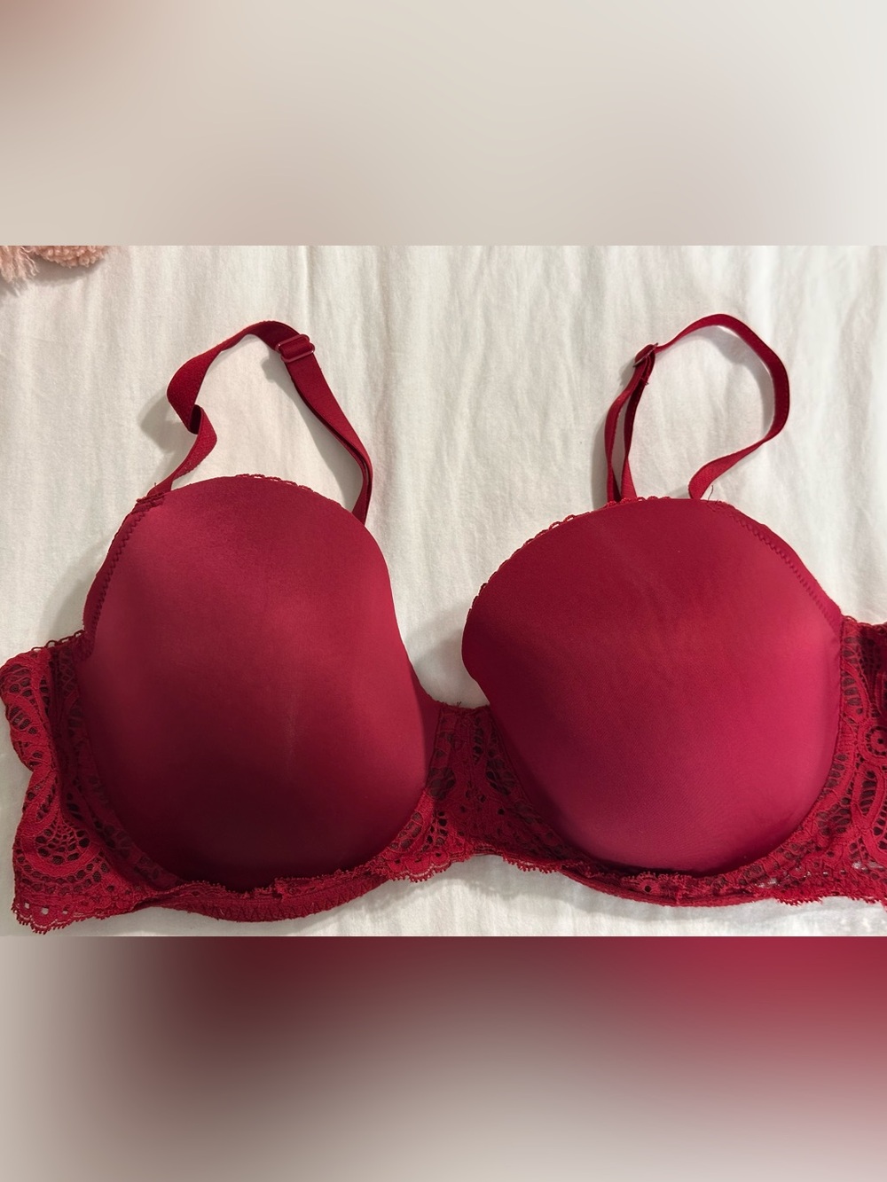 Victoria Secret Everyday Smooth Red Lace-Trim Bra with Light Padding